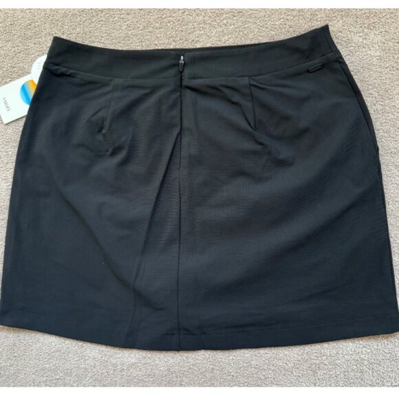 NEW - Vuori - Meta Skirt - Black - Picture 2 of 9